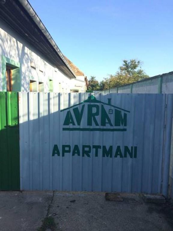 Apartments Avram Vrsac Chambre photo